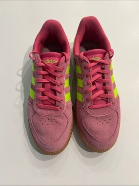 Women’s Pink Adidas Sneakers - like New